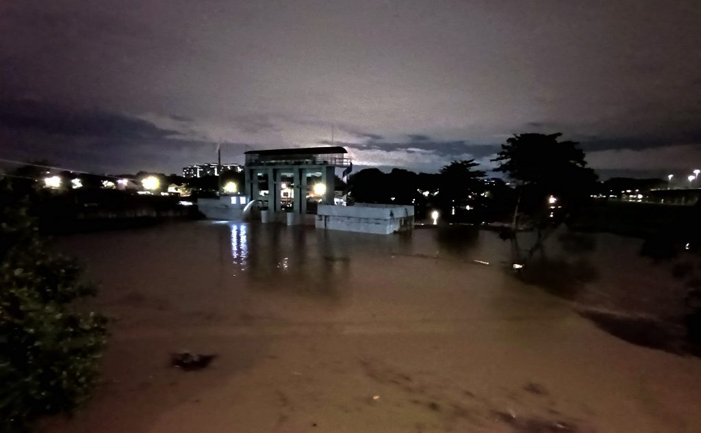 Three rivers in Selangor reach warning level