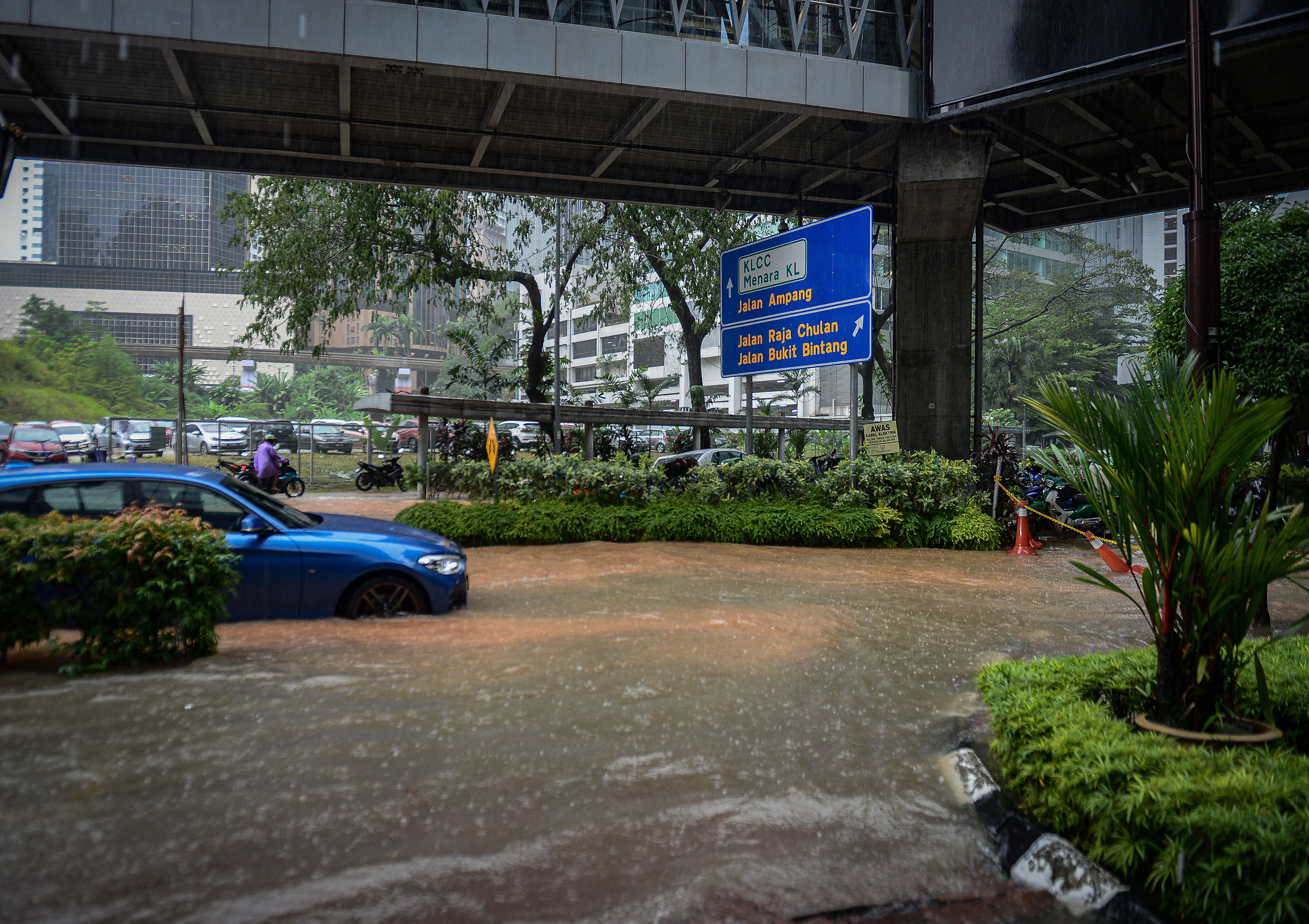 Isu peralihan fasa monsun, sumber bahan mentah tumpuan Dewan Rakyat hari ini