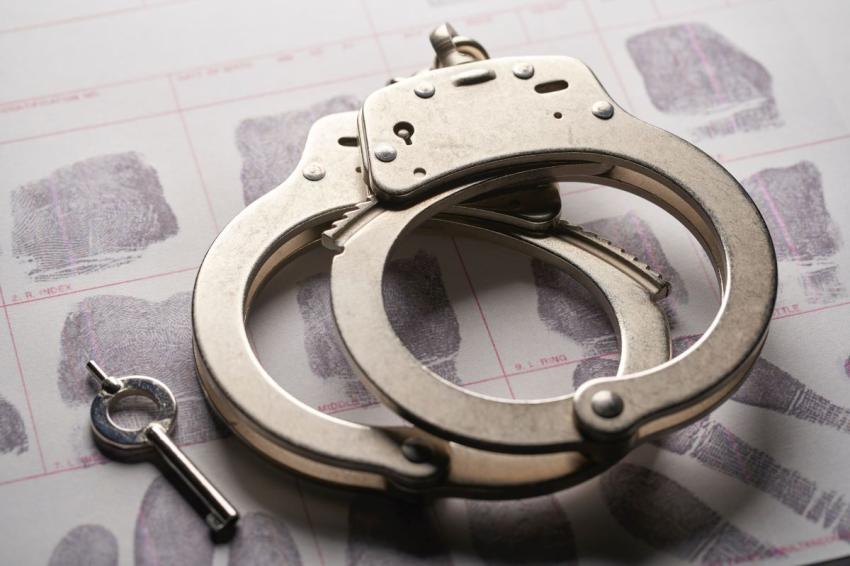 Five nabbed, over RM4 mln in untaxed cigarettes, alcohol seized