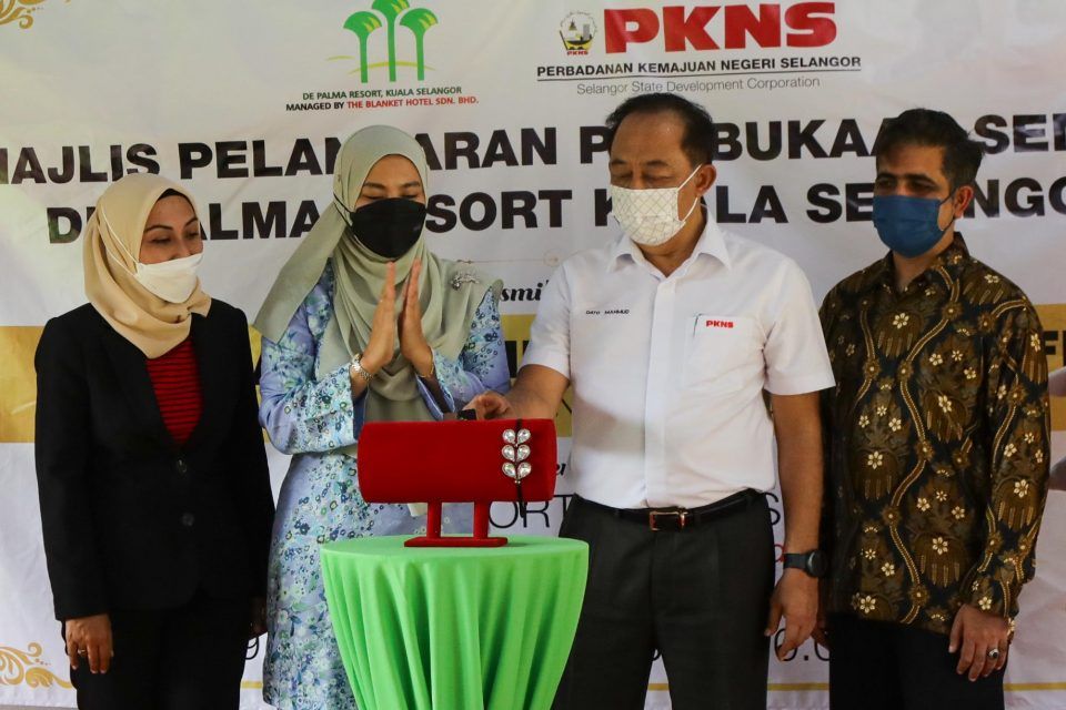 PKNS to build low-cost factories for small, medium industries in rural areas