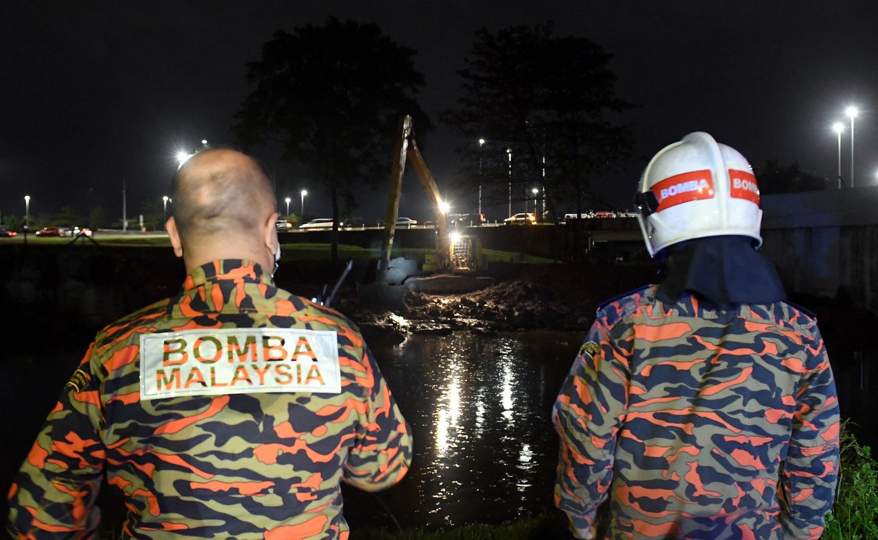 1,215 evacuees at nine flood relief centres