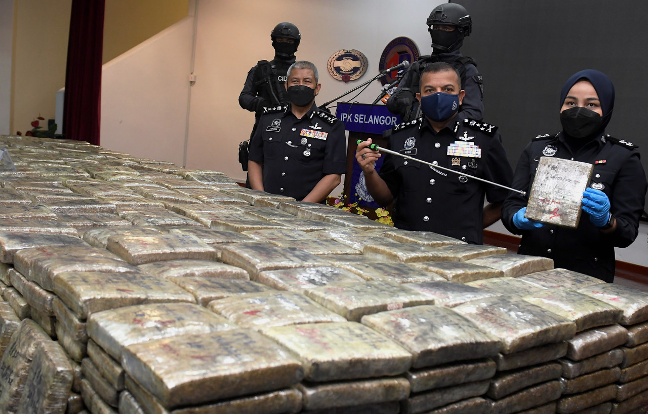 11 nabbed, 141.4 kg of drugs worth over RM8 mln seized