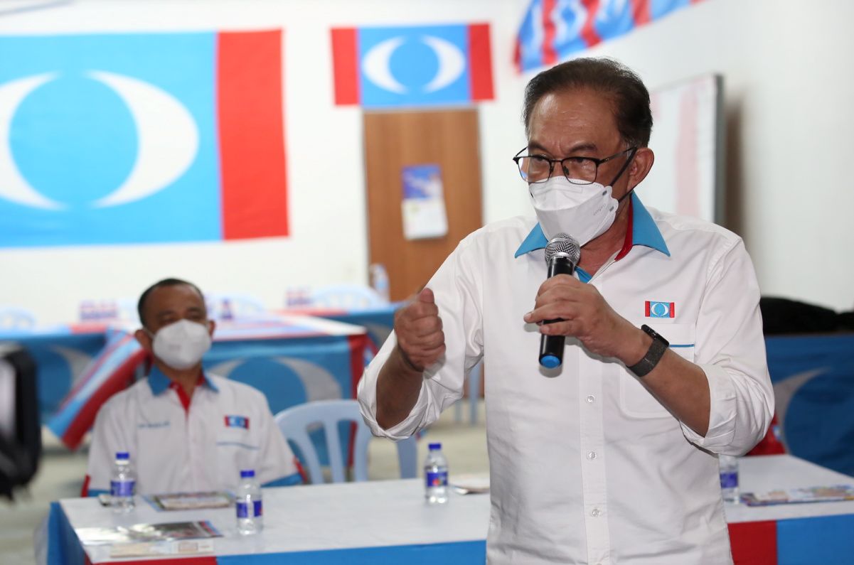 பிகேஆர், பக்கத்தான் துரோகிகள் வசமிருக்கும் தொகுதிகளில் போட்டியிடத் தயார்- அன்வார் அறிவிப்பு