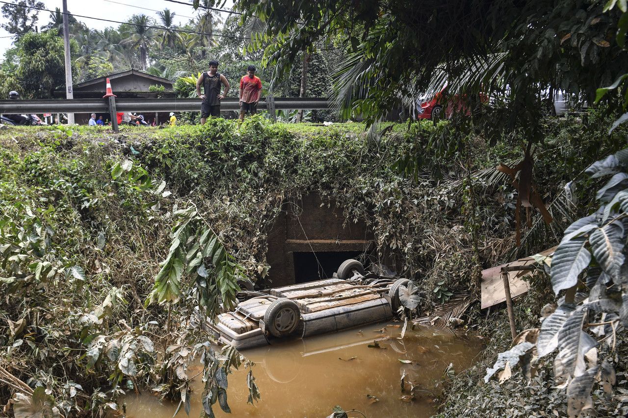 Lebih 22,000 mangsa banjir di PPS Kelantan, Terengganu