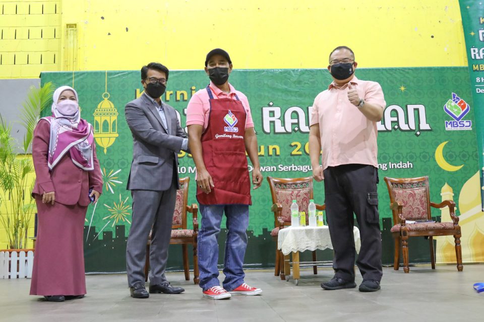 MBSJ makes e-wallets compulsory for Ramadan bazaar traders to curb Covid-19