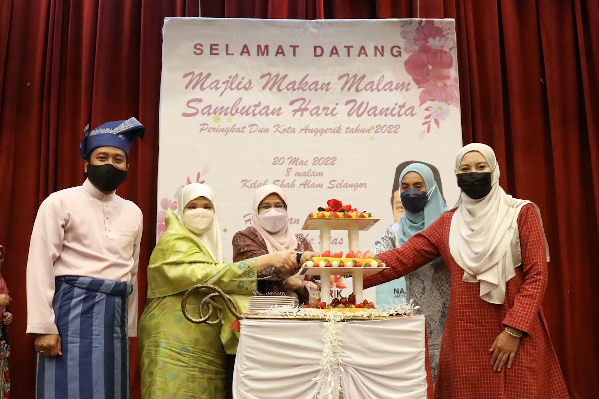 Kelas memasak, kraf tangan bantu wanita jana pendapatan sejak PKP