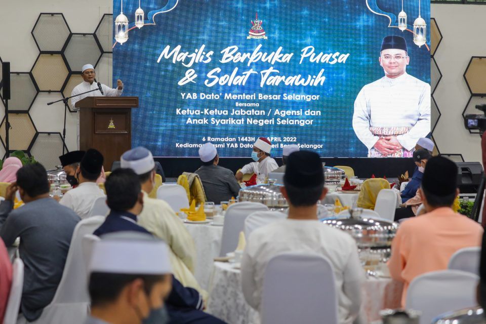 雪州政府感恩公务员辛勤服务人民