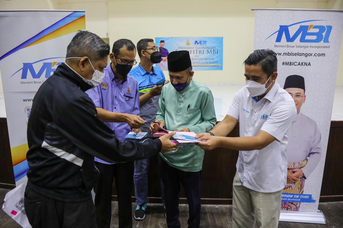 MBI bantu 2,000 asnaf, fakir di Gombak sambut Syawal