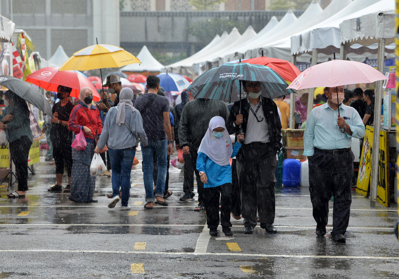 Strict monitoring at Ramadan bazaars to ensure clean, safe food preparation — PPj