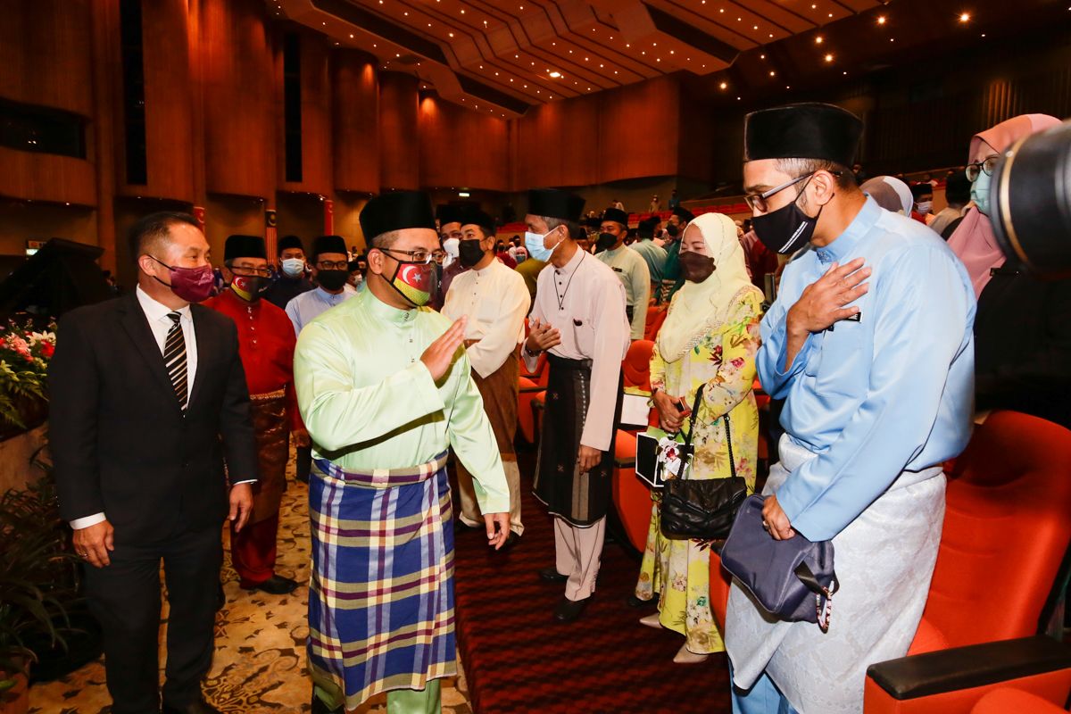 雪州公务员获一个月特别援金