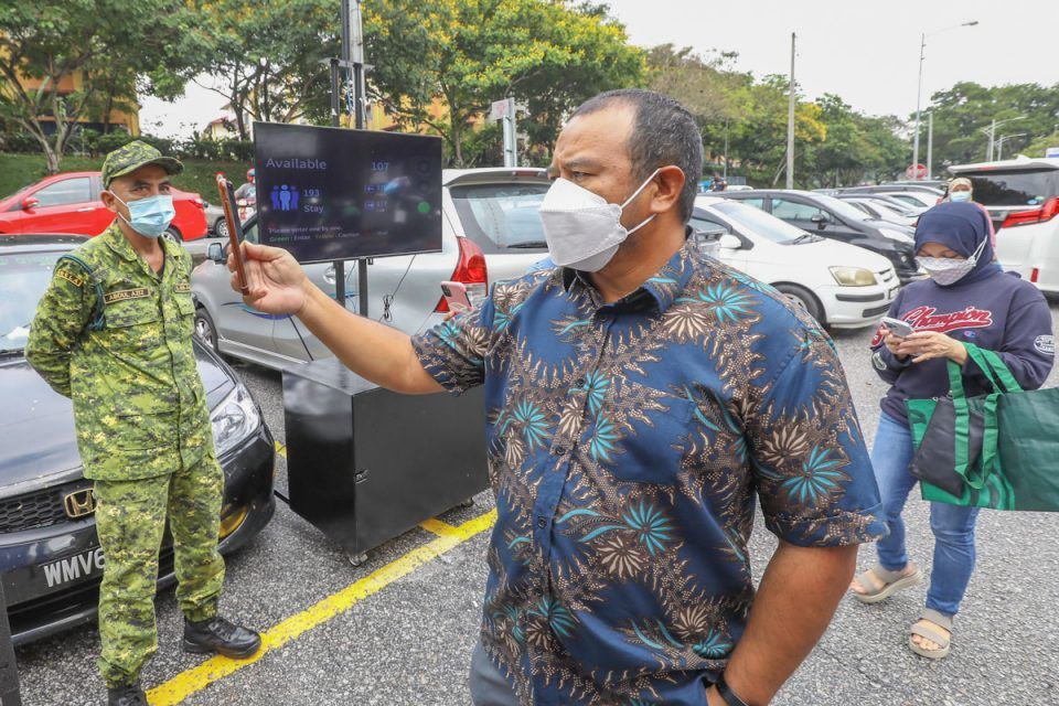 灵市厅使用红外线精准控制大型斋戒月市集人流