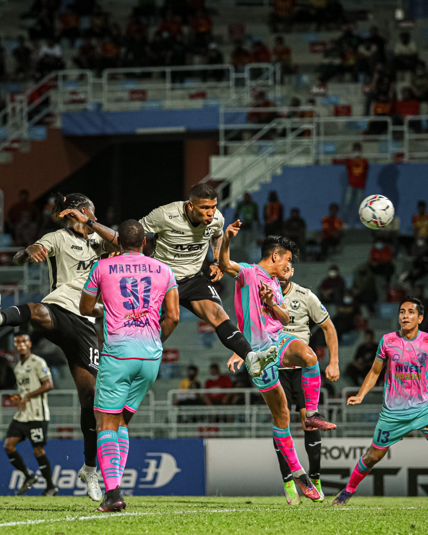 Selangor FC tewaskan Sri Pahang 3-1, lonjak tangga kelima Liga Super