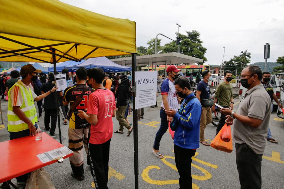 Ramadan bazaars under control, visitors obeying SOPs — Exco