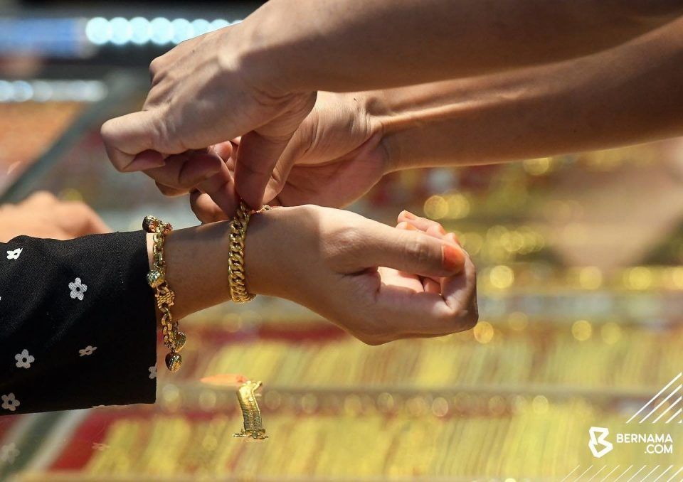 全马金店近日门庭若市 人人抢购黄金装扮或投资