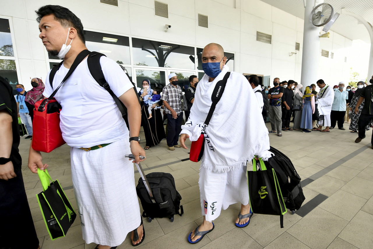 Hampir 300 jemaah haji Malaysia tiba di Makkah esok