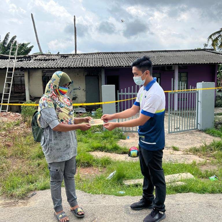 Zakat Selangor bantu baik pulih kediaman terbakar