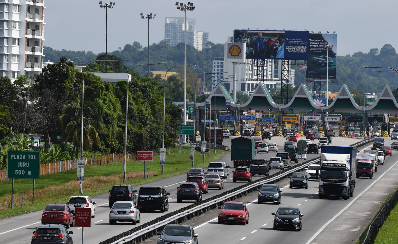 Aliran trafik arah utara, selatan perlahan