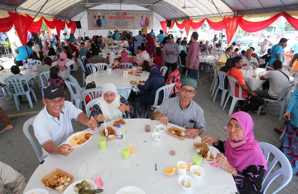 促蓝眼领导层达共识 阿米鲁丁:重获人民支持