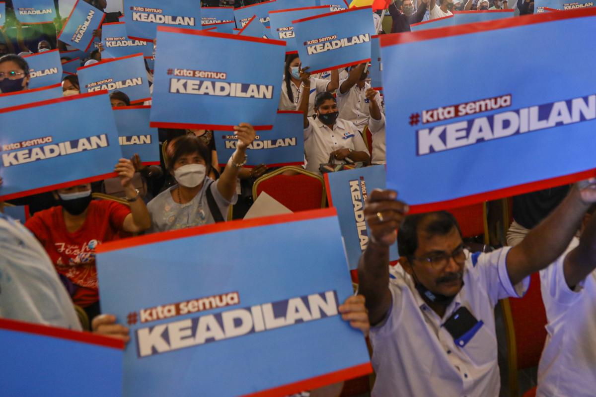 Hampir 70,000 ahli KEADILAN undi dalam talian