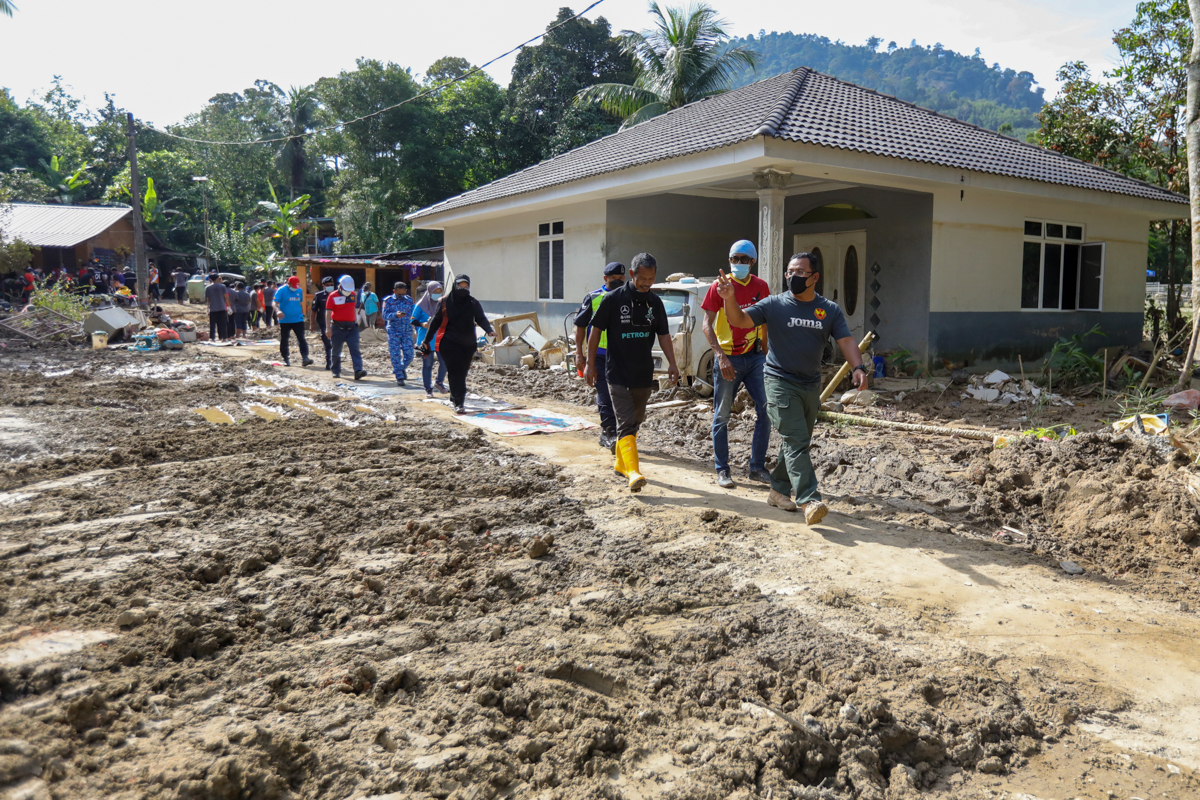 MB: Kerja baik pulih rumah, infrastruktur rosak akibat banjir giat dilaksana