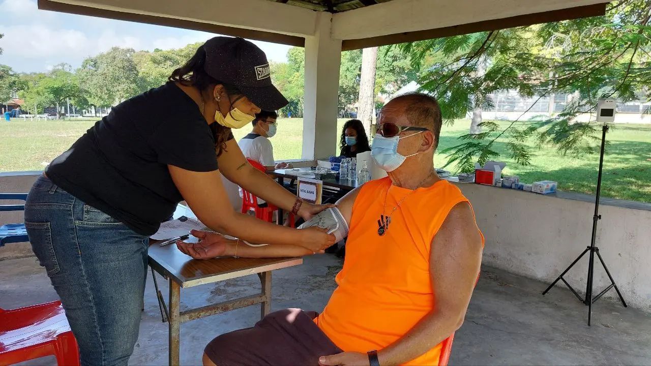 黄美诗为USJ9区把脉健康 85人享免费体检