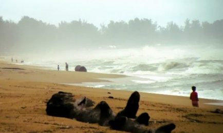 热带风暴来袭 半岛北部料强风大雨巨浪