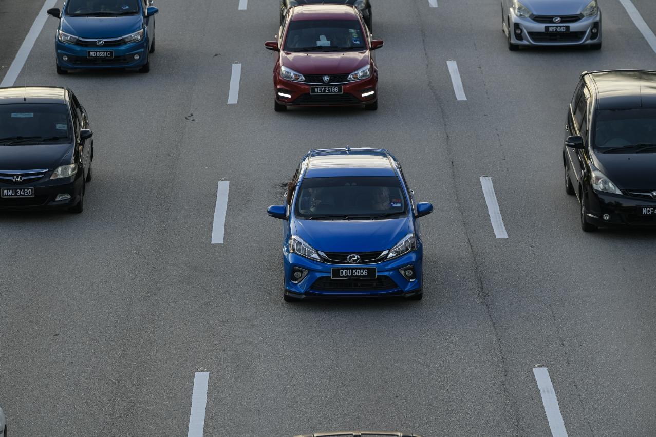 3.8 mln vehicles expected to use expressways nationwide during CNY holiday