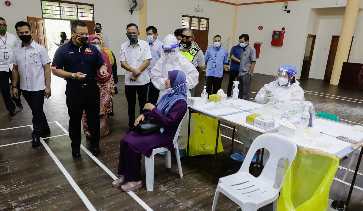 MB: Negeri mampu laksana saringan percuma, beli vaksin di sebalik krisis ekonomi
