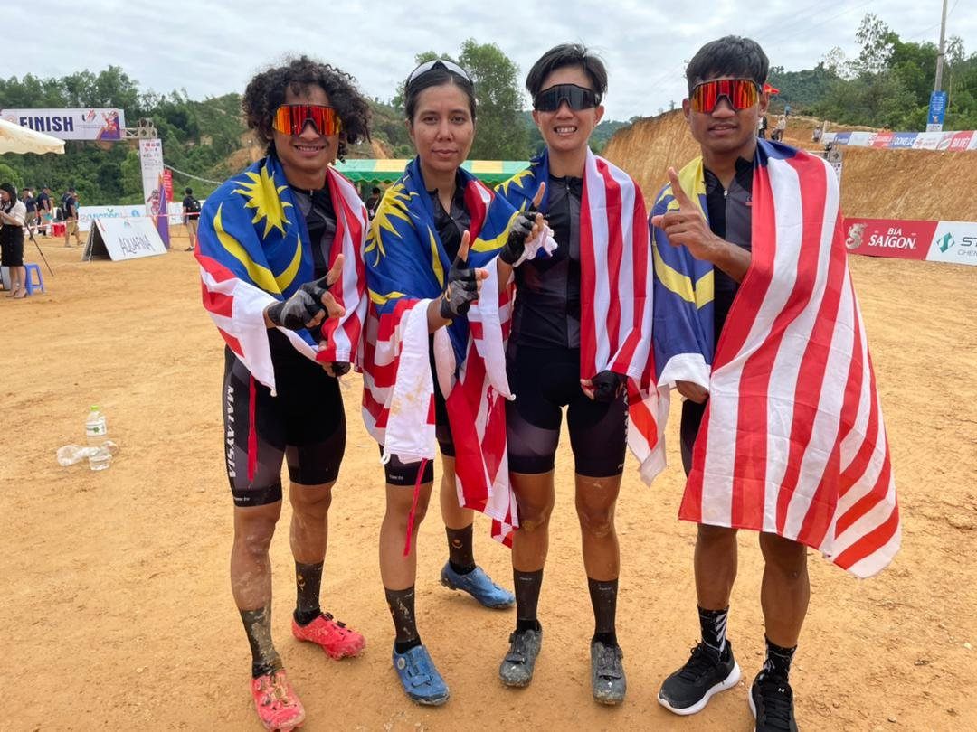 Sukan SEA: Skuad berbasikal MTB cipta sejarah, raih emas pertama