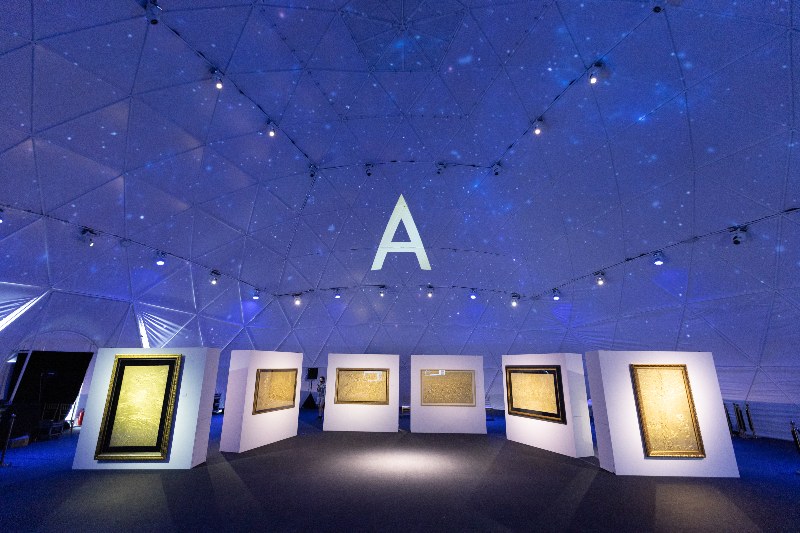 ‘50 கோல்டன் ஃபினிட்ஸ்’ RM87.5 லட்சம் மதிப்புள்ள தங்க ஓவியங்களின் தொகுப்பைக் கொண்டுள்ளது