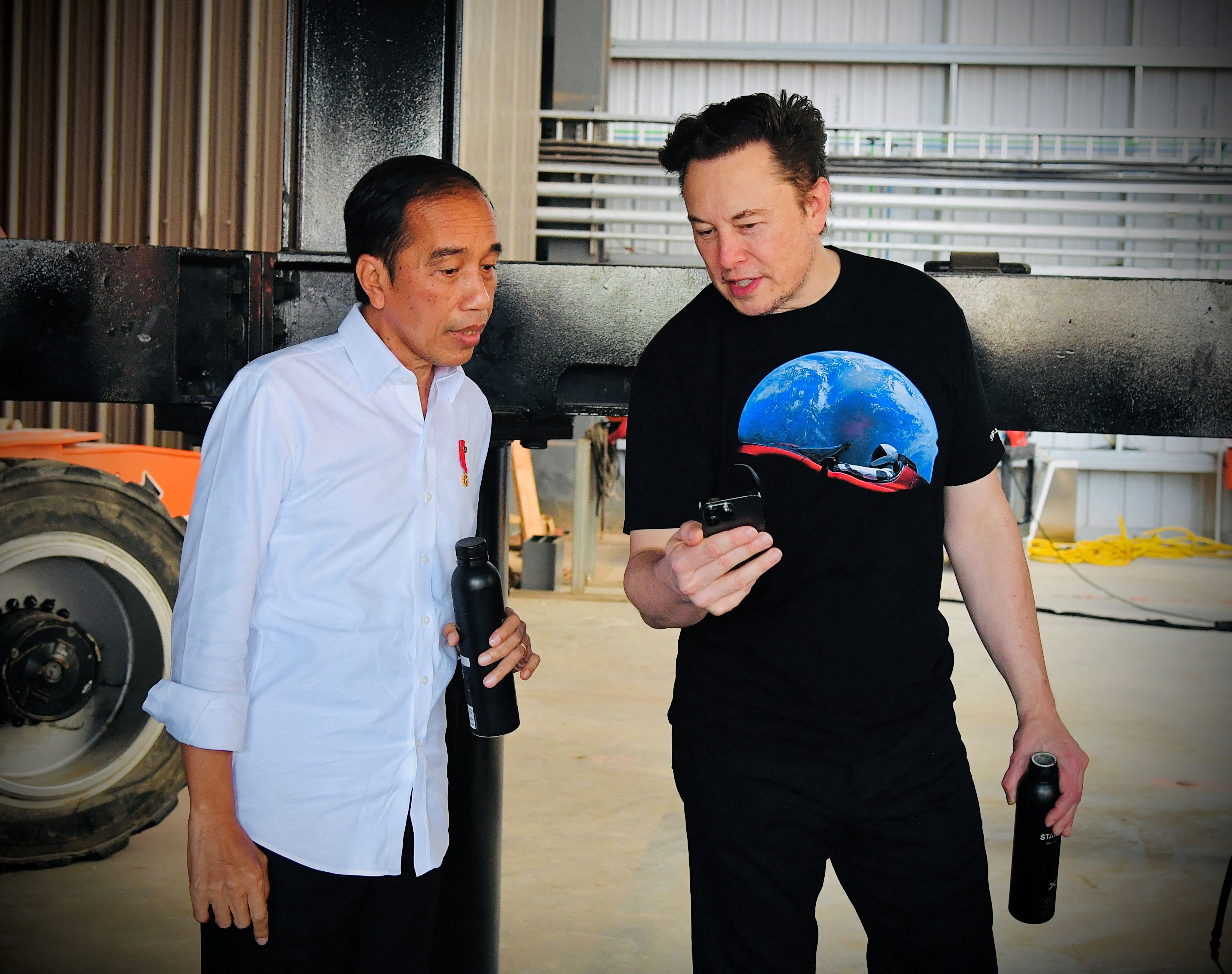 Indonesia's Jokowi meets Tesla's Musk after nickel talks