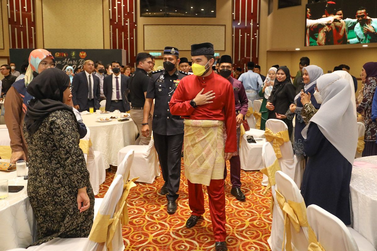 சிலாங்கூர் ஹரி ராயா பெருநாள் விருந்தில் ராஜா மூடாவுடன் 800 விருந்தினர்கள்