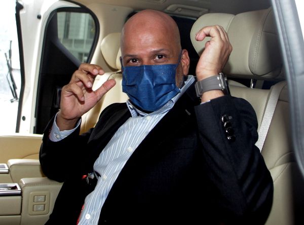 Pengarah urusan ambil pesanan nasi ganja guna helikopter didakwa