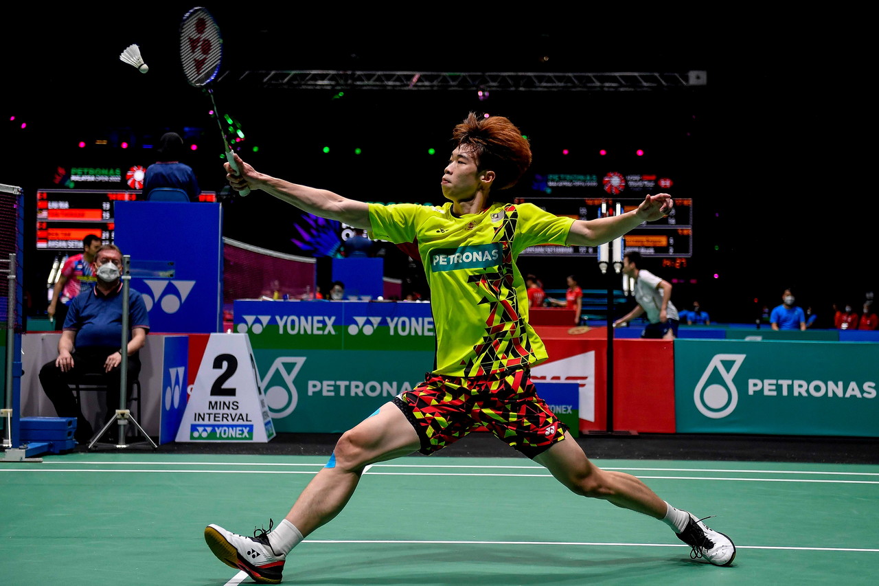 Tze Yong, Jun Hao crash out in quarterfinals of Thailand Open