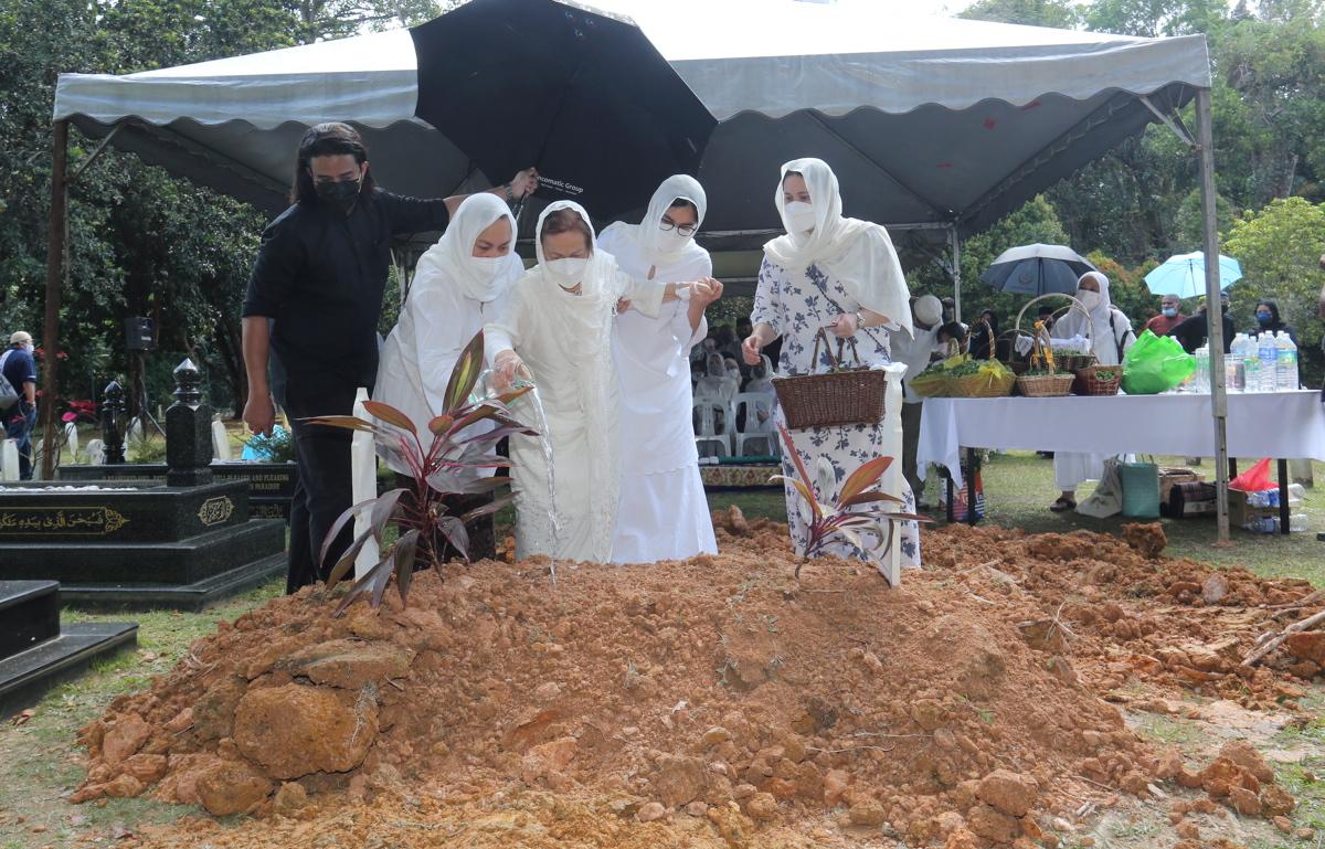Tun Arshad perintis penubuhan IPT, sumbang jasa besar dalam pendidikan