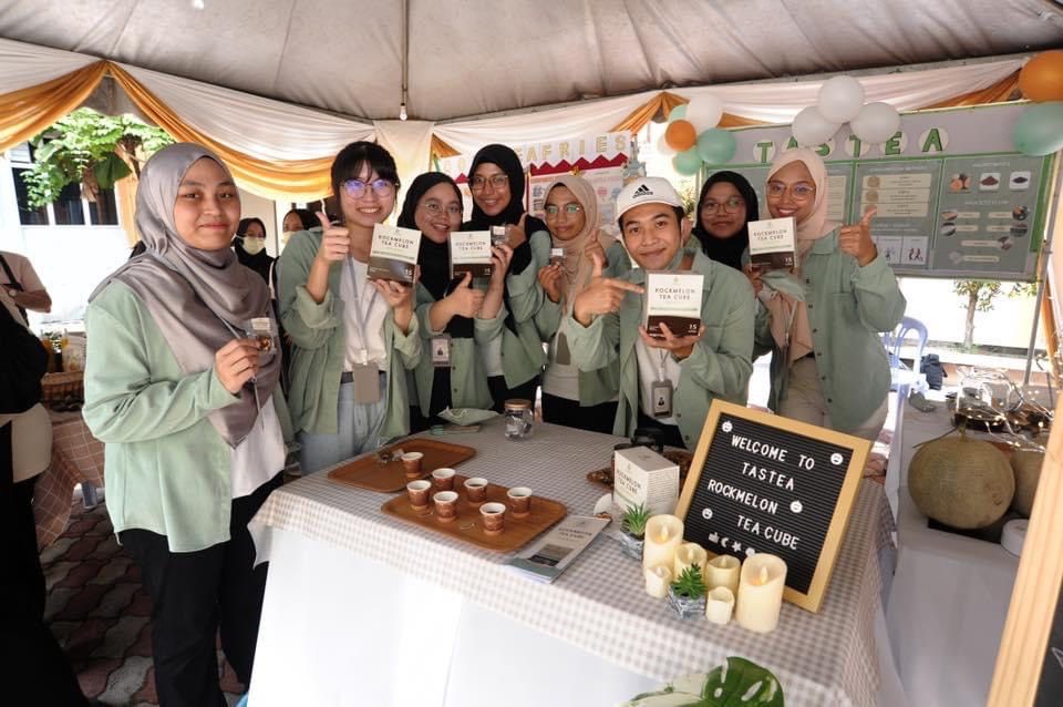 யுபிஎம் மாணவர்கள் தர்பூசணி, மிளகாய் அடிப்படையில் புதிய உணவுப் பொருட்களை உற்பத்தி செய்கிறார்கள்