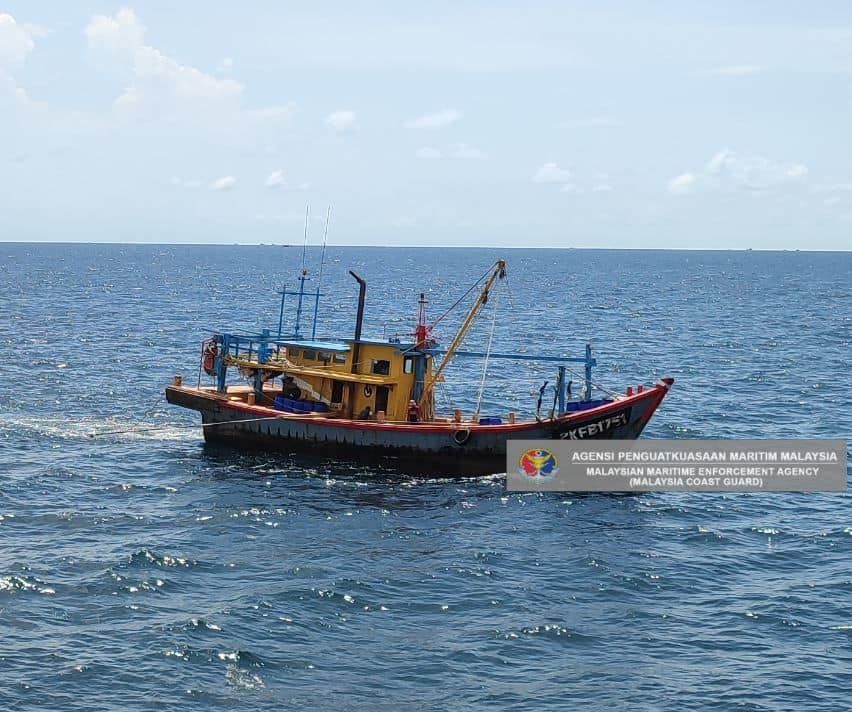 聘非法外劳海上被拦  雪海事机构扣查2本地渔船