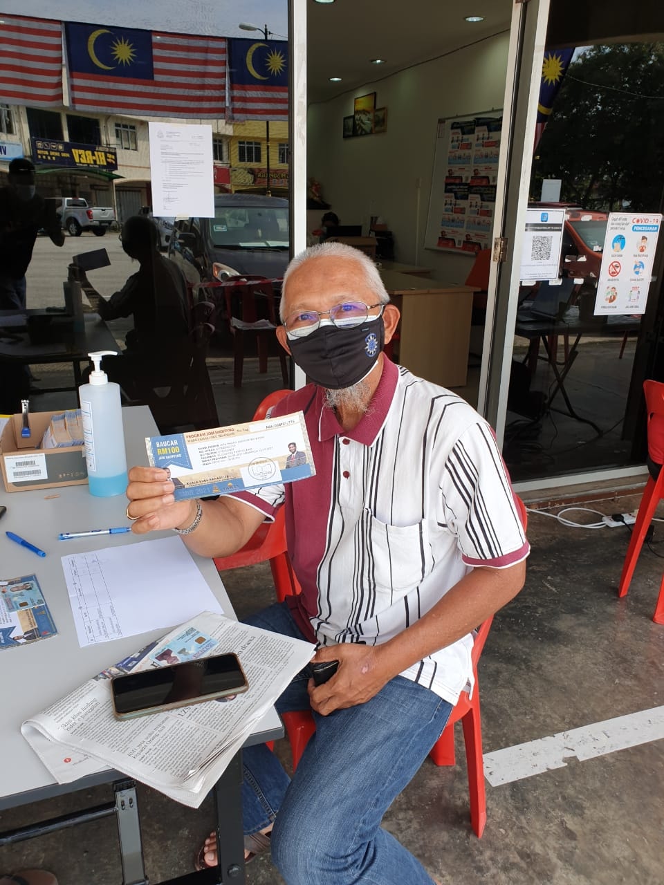 Nearly 2,000 senior citizens in Kinrara urged to collect SMUE shopping vouchers