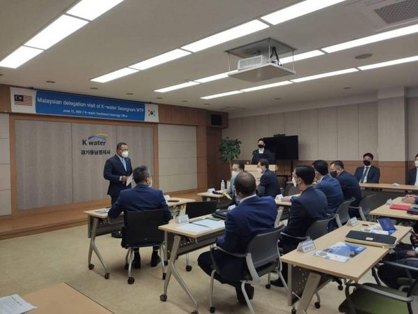 阿米鲁丁访韩国 为雪州招商引资