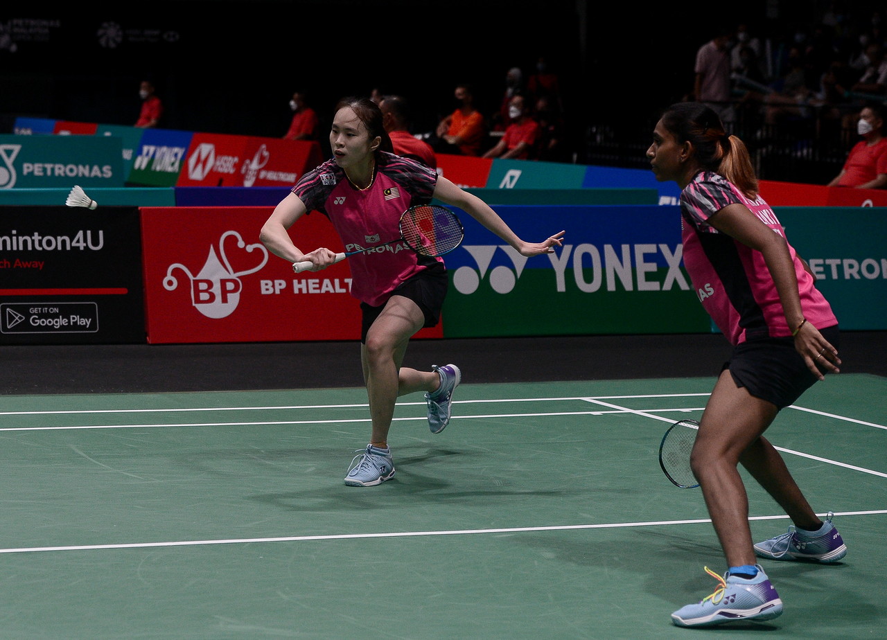 Pearly-Thinaah power into French Open final