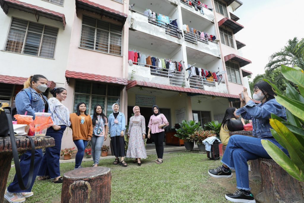 Indonesian domestic workers' permit renewal cost set at RM610