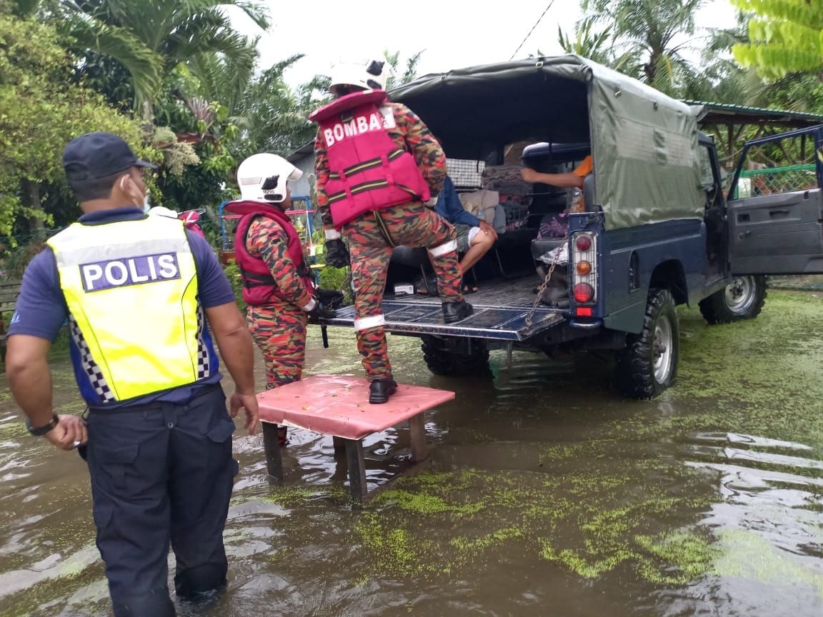 64 penduduk terjejas bah di Teluk Panglima Garang