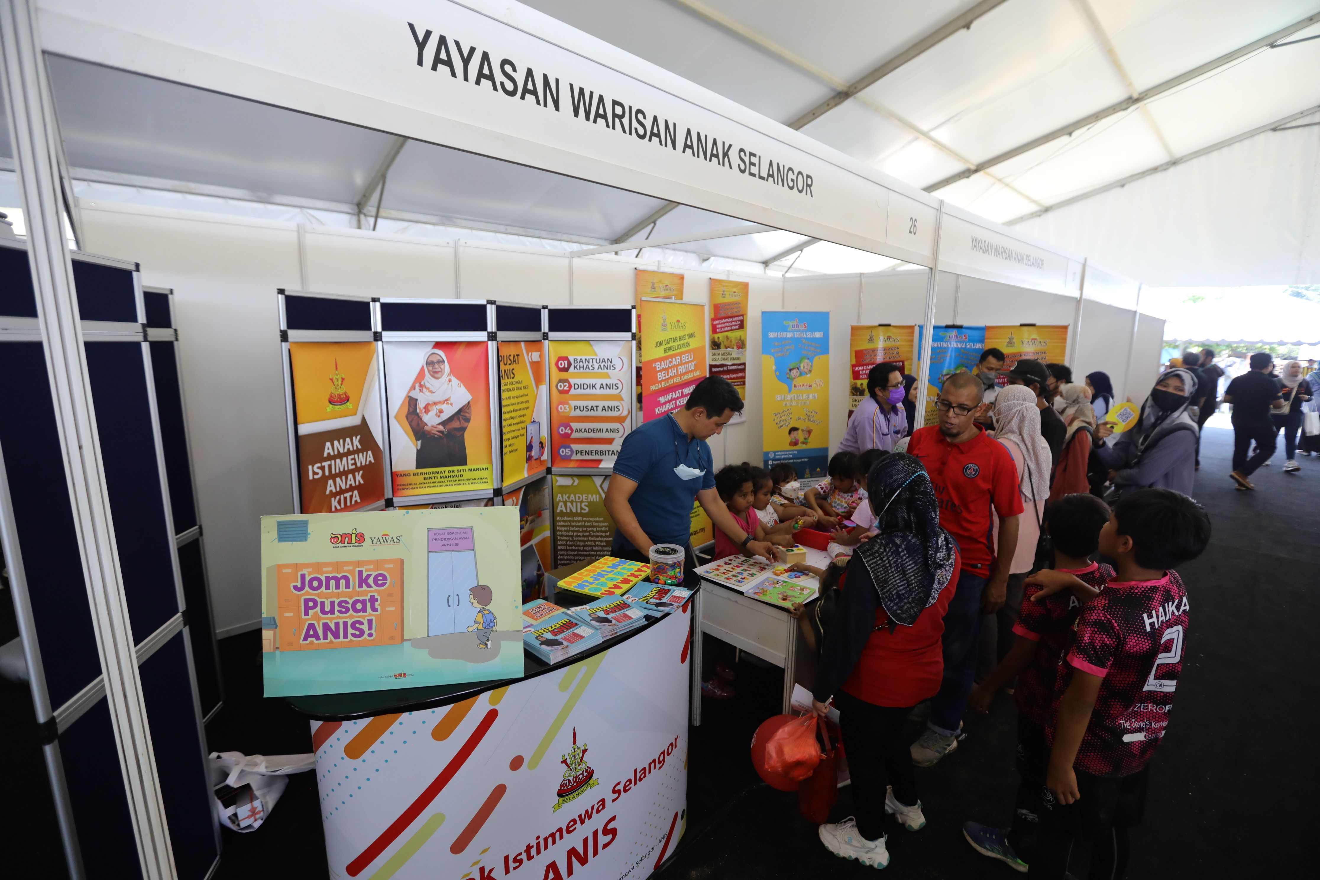 瓜冷关爱巡展明日摩立举办 拍视频.赢取 iPhone 13奖品