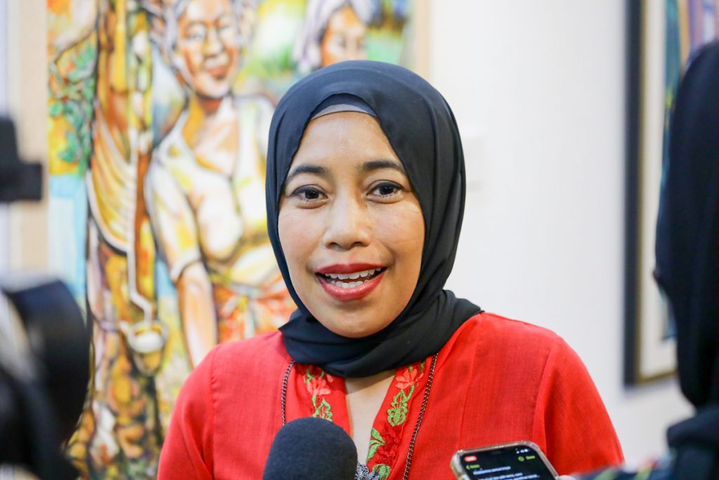Presence of modern art gallery can stimulate activities, draw tourists
