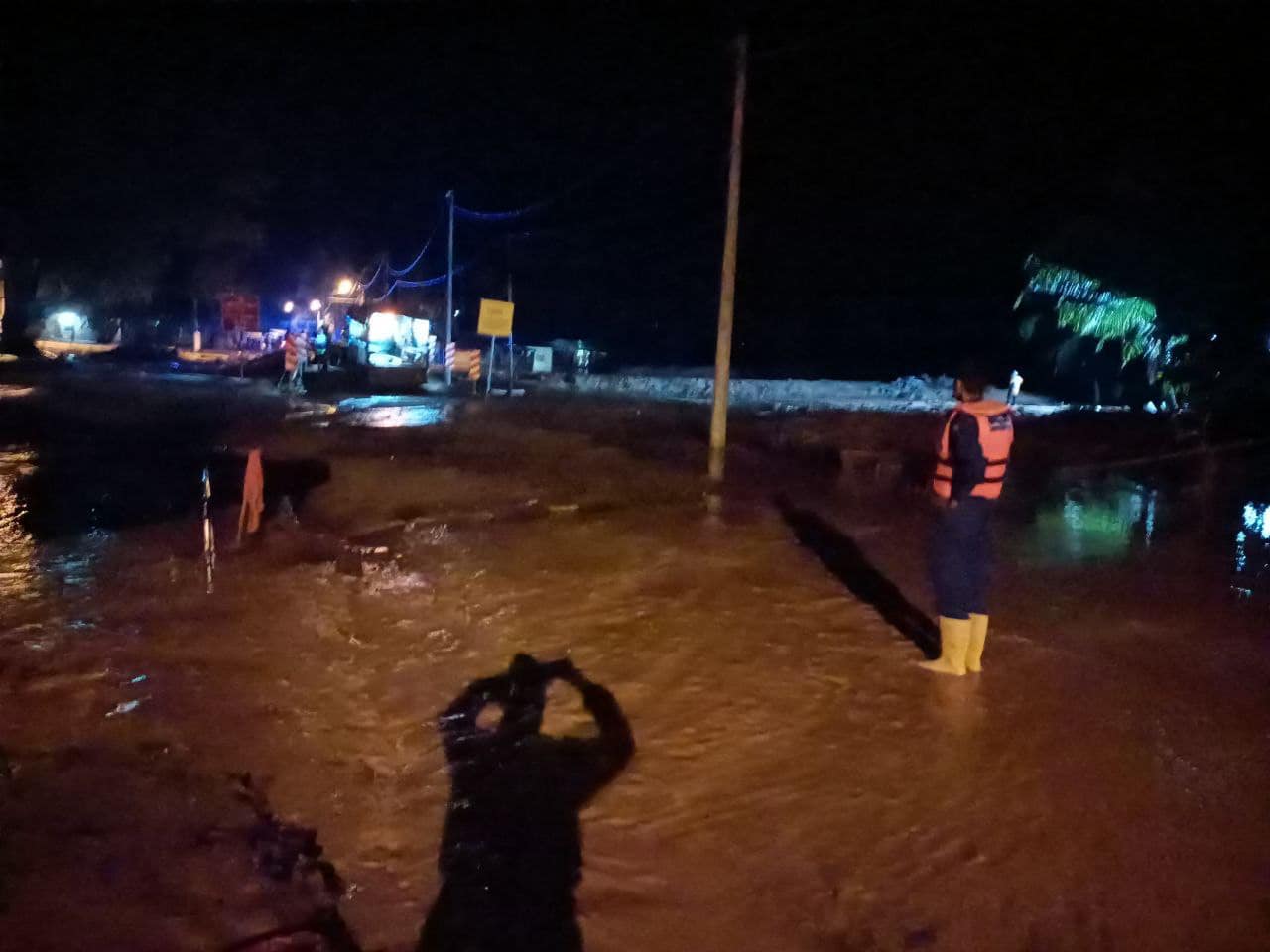 70,000 personnel from various agencies on standby to face floods