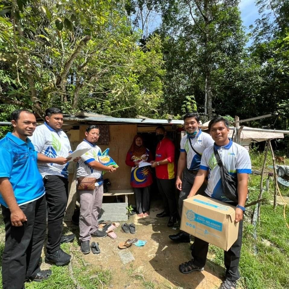 LZS ziarah Orang Asli di Semenyih, sumbang makanan dan wang tunai