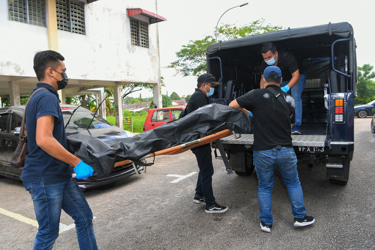 Lelaki maut dipukul isteri, disaksikan anak 11 tahun