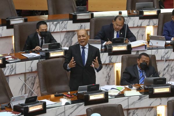 灵市疏散大道未呈3报告 雪政府未定案.没进展