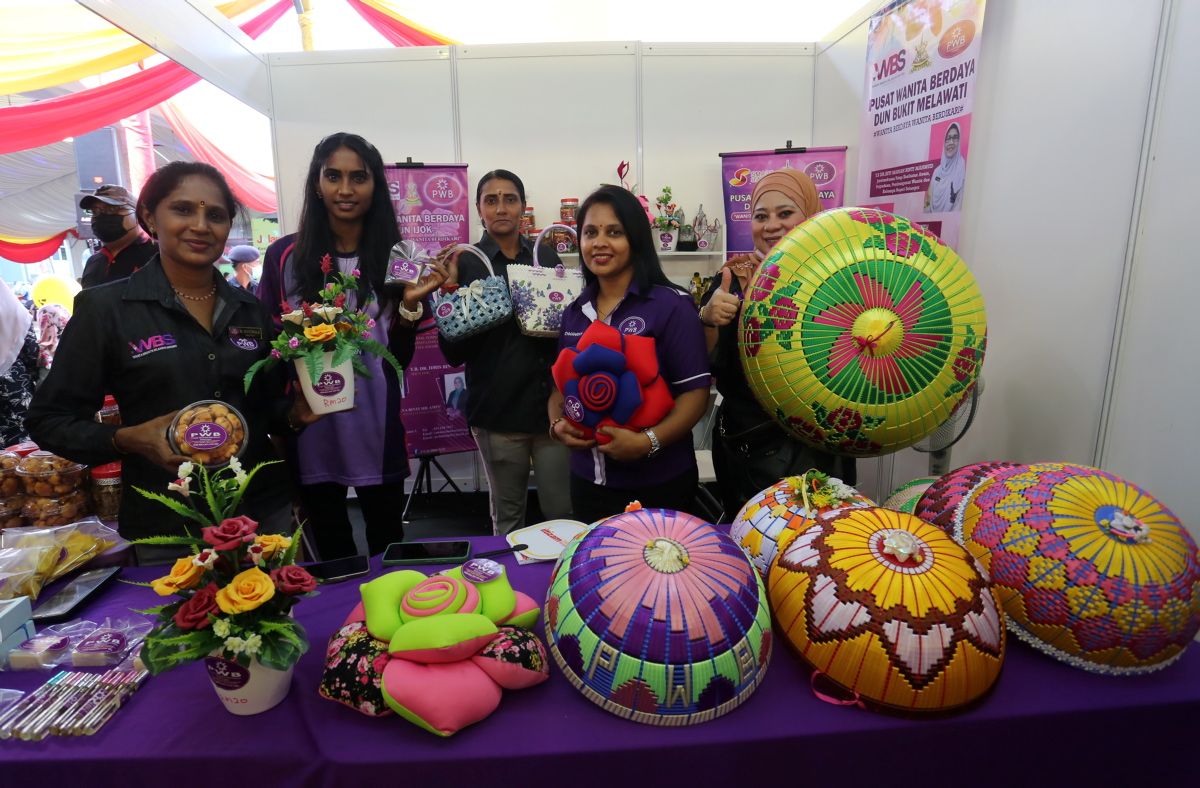 தனித்து வாழும் தாய்மார்கள் நலன் காக்கும் கிளப் அனைத்து தொகுதிகளிலும் உருவாக்கப்படும்