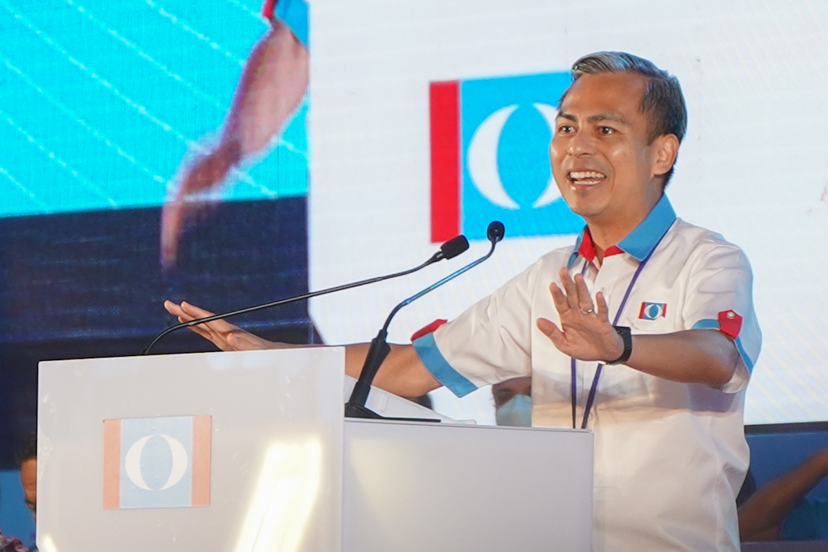 Pimpinan baharu bergerak dalam satu kumpulan hadapi PRU15